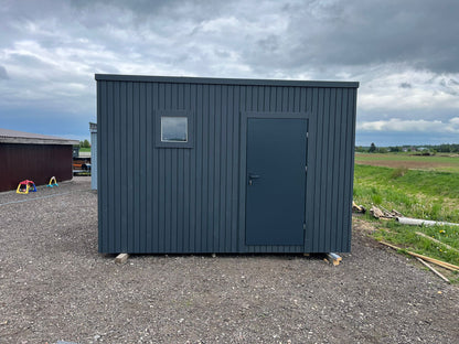 Sandeliukas 3x3 su įleistu stogu