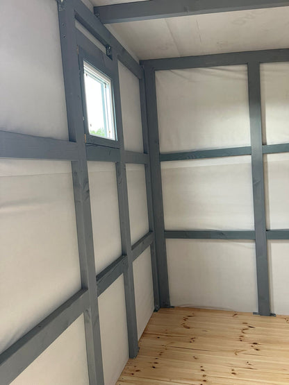 Sandeliukas 3x3 su įleistu stogu